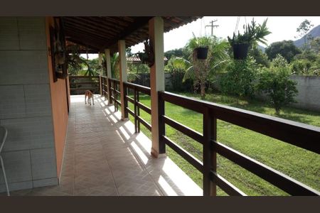 Área externa de casa para alugar com 2 quartos, 103m² em Itaupuaçu, Maricá