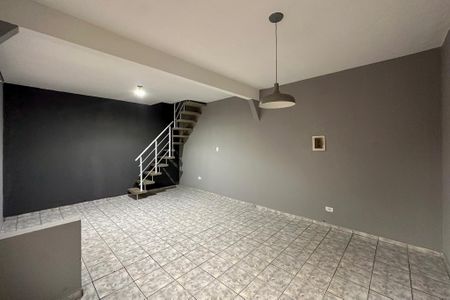 Sala de casa para alugar com 2 quartos, 80m² em Vila Brasilina, São Paulo