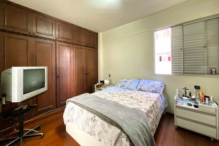 Suite de apartamento à venda com 4 quartos, 142m² em Carmo, Belo Horizonte