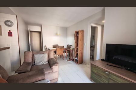 Sala de apartamento para alugar com 2 quartos, 70m² em Recreio dos Bandeirantes, Rio de Janeiro