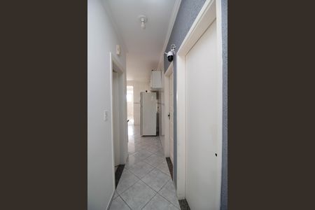 Corredor de casa para alugar com 2 quartos, 149m² em Vila Rosalia, Guarulhos