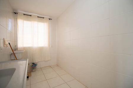 Cozinha e Área de Serviço de apartamento para alugar com 2 quartos, 46m² em Paranoa, Brasília