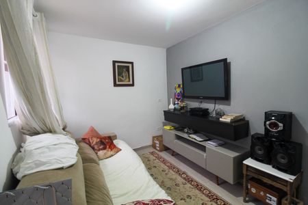 Casa à venda com 7 quartos, 250m² em Jardim Ivana, São Paulo