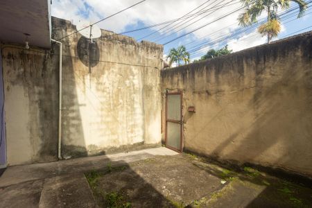 Quintal de casa para alugar com 2 quartos, 50m² em Campo Grande, Rio de Janeiro