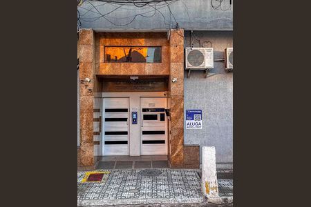 Placa Instalada na Fachada de apartamento para alugar com 1 quarto, 53m² em Rudge Ramos, São Bernardo do Campo