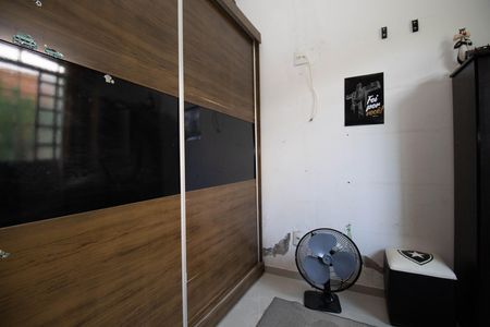 Quarto 2 de casa à venda com 3 quartos, 360m² em Setor Habitacional Vicente Pires, Brasília