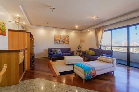 Apartamento à venda com 200m², 3 quartos e 3 vagas