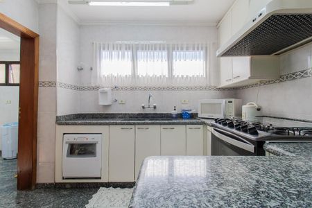 Apartamento à venda com 200m², 3 quartos e 3 vagas