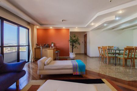 Apartamento à venda com 3 quartos, 200m² em Jardim Haydee, Mauá