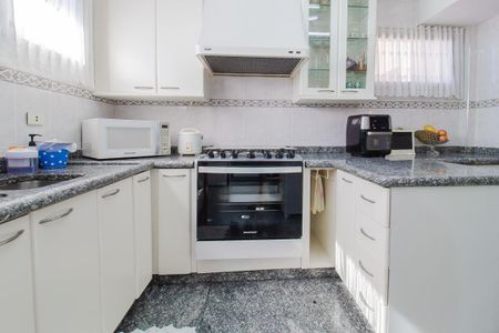 Apartamento à venda com 200m², 3 quartos e 3 vagas