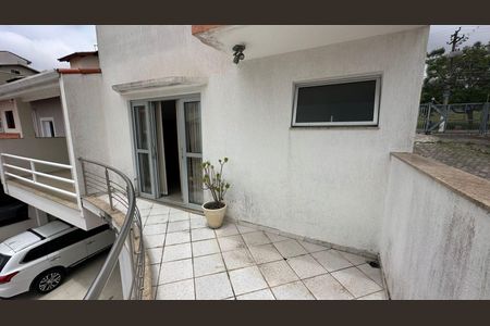 Casa de condomínio para alugar com 280m², 3 quartos e 4 vagas Casa de condomínio para alugar com 280m², 3 quartos e 4 vagasÁrea externa