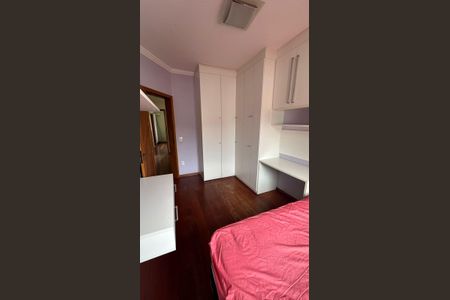 Casa de condomínio para alugar com 280m², 3 quartos e 4 vagas Casa de condomínio para alugar com 280m², 3 quartos e 4 vagasQuarto