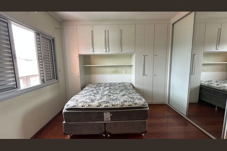 Casa de condomínio para alugar com 280m², 3 quartos e 4 vagas Casa de condomínio para alugar com 280m², 3 quartos e 4 vagasQuarto