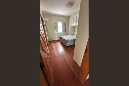 Casa de condomínio para alugar com 280m², 3 quartos e 4 vagas Casa de condomínio para alugar com 280m², 3 quartos e 4 vagasQuarto