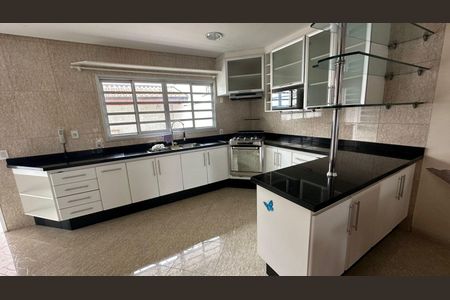 Cozinha de casa de condomínio para alugar com 3 quartos, 280m² em Parque Santana, Mogi das Cruzes