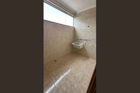 Casa de condomínio para alugar com 280m², 3 quartos e 4 vagas Casa de condomínio para alugar com 280m², 3 quartos e 4 vagasÁrea de serviço