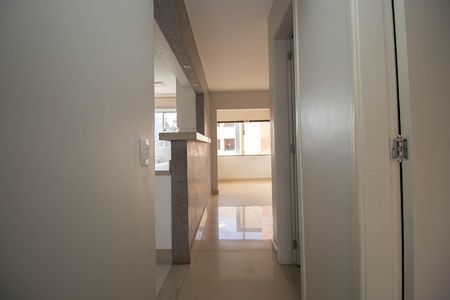 Apartamento para alugar com 60m², 2 quartos e sem vagaCorredor