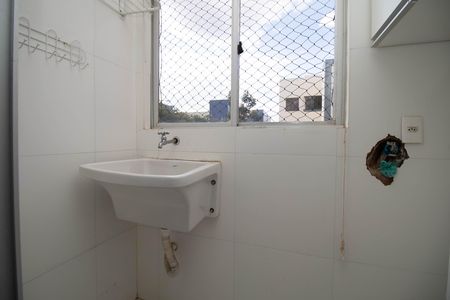 Apartamento para alugar com 60m², 2 quartos e sem vagaCozinha e Área de Serviço