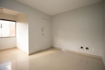 Sala de apartamento para alugar com 2 quartos, 60m² em Qrsw 8, Brasília