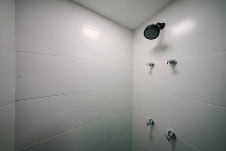 Banheiro da Suíte de apartamento para alugar com 1 quarto, 29m² em Vila Guilhermina, São Paulo