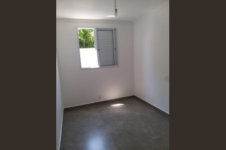 Quarto de apartamento para alugar com 2 quartos, 60m² em Jardim Barro Branco, Cotia