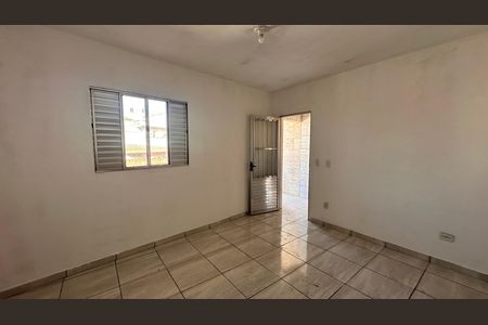 Casa para alugar com 1 quarto, 25m² em Cidade Ipava, São Paulo