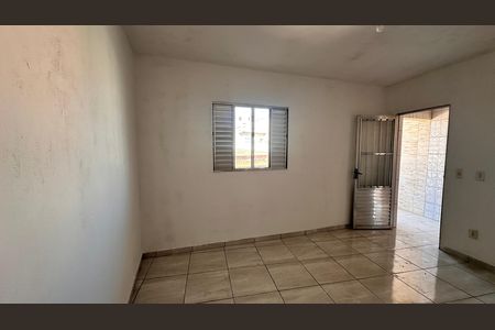 Casa para alugar com 1 quarto, 25m² em Cidade Ipava, São Paulo