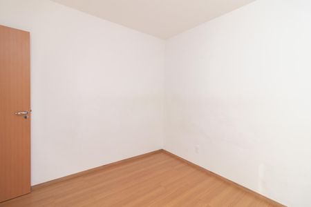 Quarto 1 de apartamento para alugar com 2 quartos, 40m² em Restinga, Porto Alegre