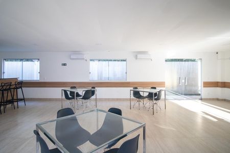 Área comum - Salão de festas de apartamento para alugar com 2 quartos, 40m² em Restinga, Porto Alegre