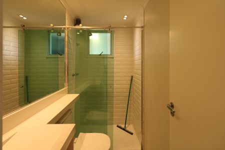 Apartamento para alugar com 67m², 3 quartos e 2 vagas Apartamento para alugar com 67m², 3 quartos e 2 vagasBanheiro