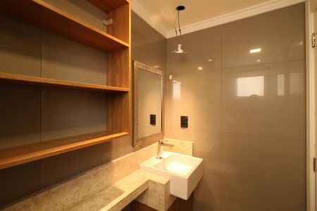 Apartamento para alugar com 67m², 3 quartos e 2 vagas Apartamento para alugar com 67m², 3 quartos e 2 vagasBanheiro da Suíte