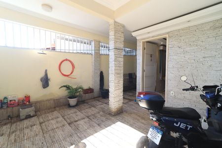 Casa à venda com 70m², 1 quarto e 1 vaga Casa à venda com 70m², 1 quarto e 1 vagaGaragem