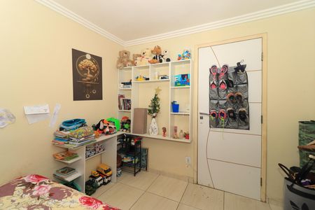 Quarto 1 de casa à venda com 1 quarto, 70m² em Padre Miguel, Rio de Janeiro