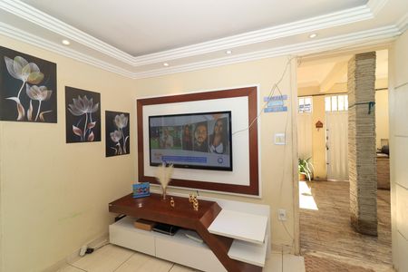 Sala de casa à venda com 1 quarto, 70m² em Padre Miguel, Rio de Janeiro
