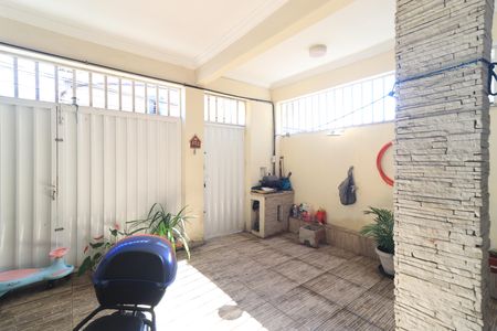 Garagem de casa à venda com 1 quarto, 70m² em Padre Miguel, Rio de Janeiro