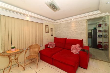Casa à venda com 70m², 1 quarto e 1 vaga Casa à venda com 70m², 1 quarto e 1 vagaSala