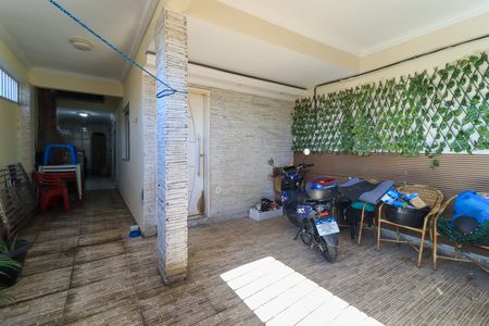 Garagem de casa à venda com 1 quarto, 70m² em Padre Miguel, Rio de Janeiro