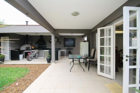 Casa de condomínio para alugar com 380m², 4 quartos e 2 vagas Casa de condomínio para alugar com 380m², 4 quartos e 2 vagasVaranda/ Churrasqueira
