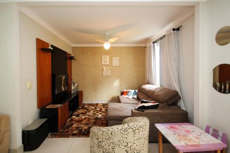 Casa de condomínio para alugar com 380m², 4 quartos e 2 vagas Casa de condomínio para alugar com 380m², 4 quartos e 2 vagasSala de TV