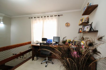 Casa de condomínio para alugar com 380m², 4 quartos e 2 vagas Casa de condomínio para alugar com 380m², 4 quartos e 2 vagasEscritório