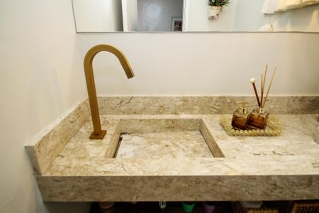 Casa de condomínio para alugar com 380m², 4 quartos e 2 vagas Casa de condomínio para alugar com 380m², 4 quartos e 2 vagasLavabo