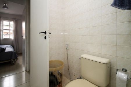 Casa de condomínio para alugar com 380m², 4 quartos e 2 vagas Casa de condomínio para alugar com 380m², 4 quartos e 2 vagasBanheiro