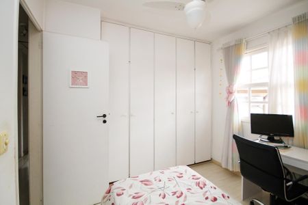 Casa de condomínio para alugar com 380m², 4 quartos e 2 vagas Casa de condomínio para alugar com 380m², 4 quartos e 2 vagasQuarto 2