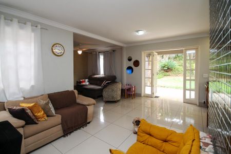 Sala de Estar de casa de condomínio para alugar com 4 quartos, 380m² em Jardim Sao Paulo Ii, Cotia