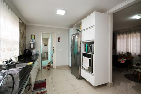 Casa de condomínio para alugar com 380m², 4 quartos e 2 vagas Casa de condomínio para alugar com 380m², 4 quartos e 2 vagasCozinha