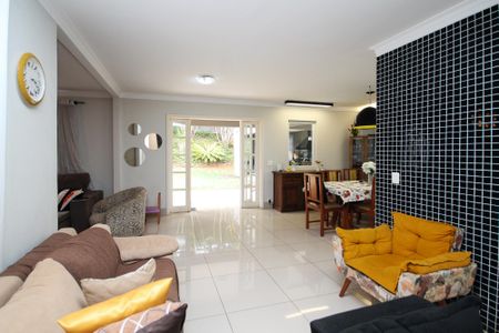 Casa de condomínio para alugar com 380m², 4 quartos e 2 vagas Casa de condomínio para alugar com 380m², 4 quartos e 2 vagasSala de Estar