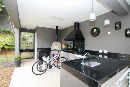 Casa de condomínio para alugar com 380m², 4 quartos e 2 vagas Casa de condomínio para alugar com 380m², 4 quartos e 2 vagasVaranda/ Churrasqueira