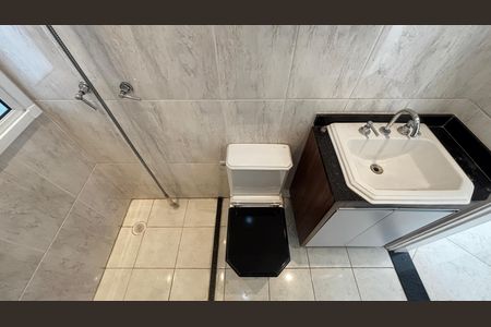 Apartamento para alugar com 66m², 3 quartos e 2 vagas Apartamento para alugar com 66m², 3 quartos e 2 vagasBanheiro