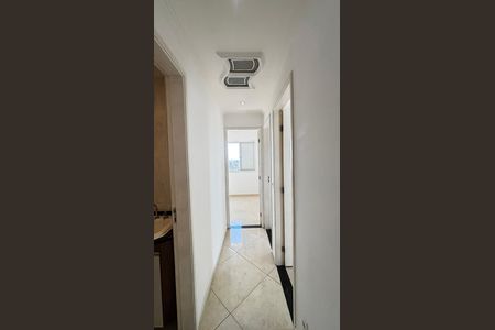 Corredor de apartamento para alugar com 3 quartos, 66m² em Vila Curuçá, Santo André