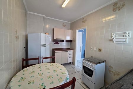 Cozinha de apartamento para alugar com 1 quarto, 51m² em Vila Tupi, Praia Grande
